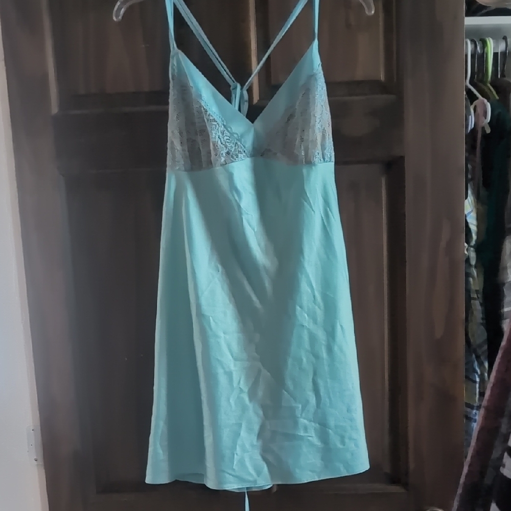 Elegant Lace Trim Nightgown in Light Blue